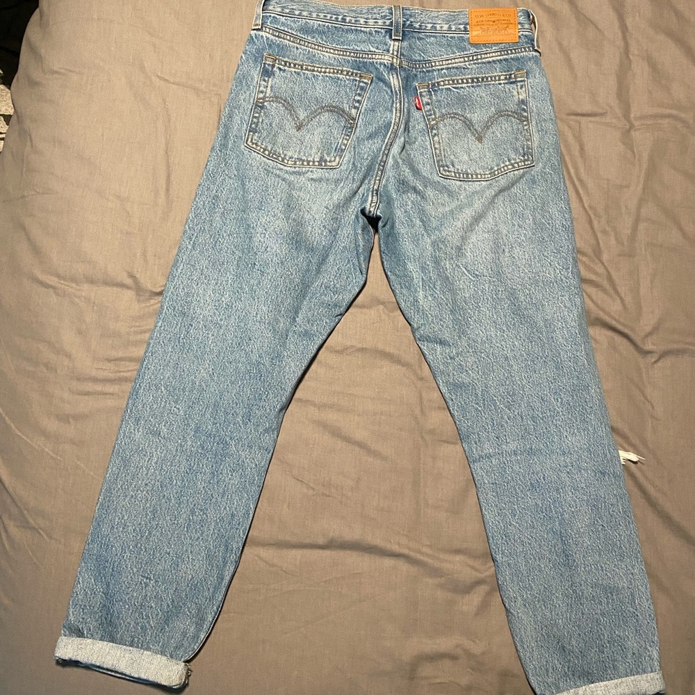 Levi’s Wedgie Ankle Cut Light Wash Jeans